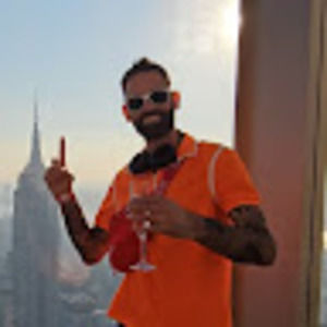 Meet your Posher, Jose